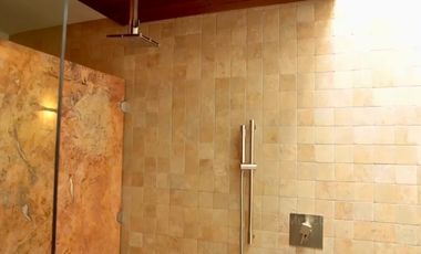 En venta Residencia en Club de Golf Los Encinos
