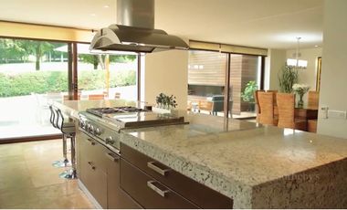 En venta Residencia en Club de Golf Los Encinos