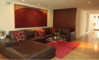En venta Residencia en Club de Golf Los Encinos