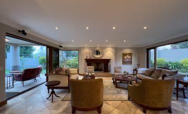 I3 CASA DE LUJO DE VENTA EN CUMBAYA