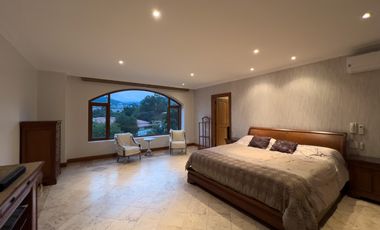 I3 CASA DE LUJO DE VENTA EN CUMBAYA