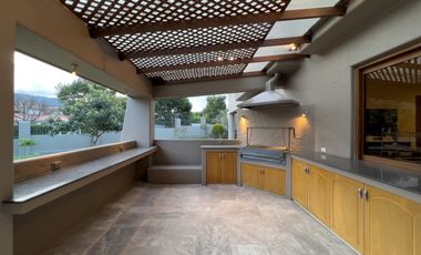 I3 CASA DE LUJO DE VENTA EN CUMBAYA