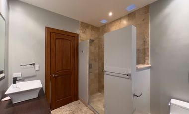 I3 CASA DE LUJO DE VENTA EN CUMBAYA