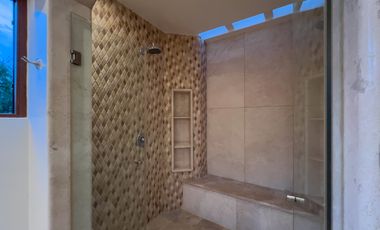 I3 CASA DE LUJO DE VENTA EN CUMBAYA