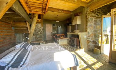 Pichilemu, Original Casa en Primera Línea en Playa Infiernillo