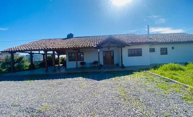 San Fernando, Amplia Casa Sector  La Paloma