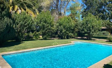 Nancagua, Casa de Campo con Espectacular Jardín