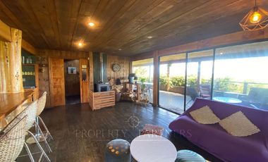 Pichilemu, Gran Casa en Punta de Lobos