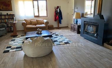 San Fernando, Casa en Tranquilo Entorno en Puente Negro