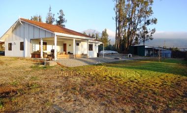 San Fernando, Casa en Tranquilo Entorno en Puente Negro