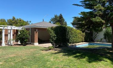 Santa Cruz, Fantástica Casa Estilo Georgian