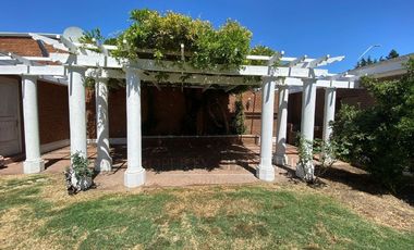 Santa Cruz, Fantástica Casa Estilo Georgian