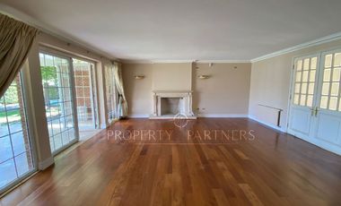 Santa Cruz, Fantástica Casa Estilo Georgian