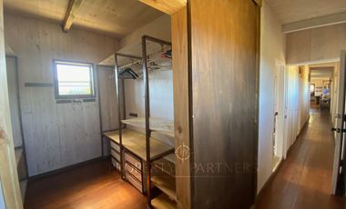 Matanzas, Casa Rodeada de Bosque