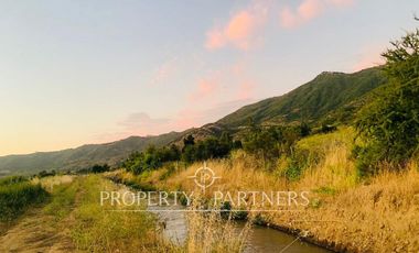 Lolol, Casa Nueva con Vista al Valle