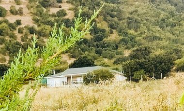 Lolol, Casa Nueva con Vista al Valle