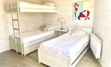 Pichilemu, Casa Moderna en Primera línea