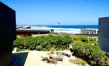 Pichilemu, Casa Moderna en Primera línea