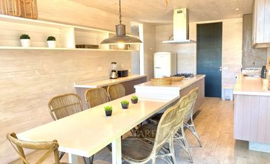 Pichilemu, Casa Moderna en Primera línea