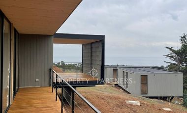 Pichilemu, Casa Nueva con increíble vista a Punta de Lobos