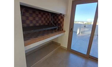 3 AMB. SEMI PISO CON COCHERA Y BAULERA.