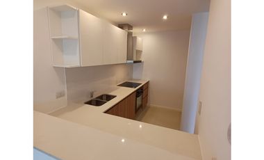 3 AMB. SEMI PISO CON COCHERA Y BAULERA.