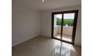 3 AMB. SEMI PISO CON COCHERA Y BAULERA.