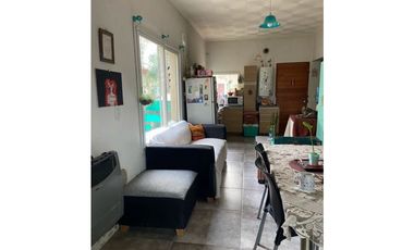 Casa de 2 dormitorios en Pinamar. Gas natural