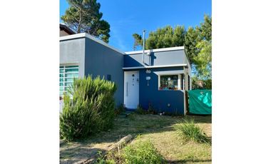 Casa de 2 dormitorios en Pinamar. Gas natural