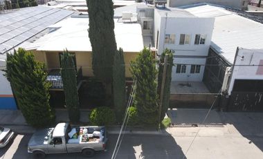 SE VENDE CASA CON OFICINAS EN AV. NICOLAS BRAVO EN CD. CUAUHTEMOC, CHIH