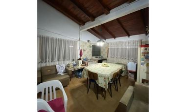CASA A LA VENTA