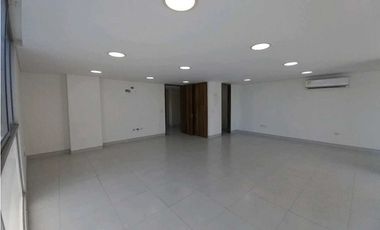 En Venta/Arriendo amplia oficina en sector Bellavista Santa Marta