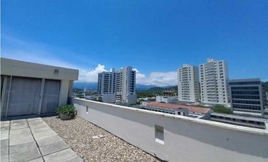 En Venta/Arriendo amplia oficina en sector Bellavista Santa Marta
