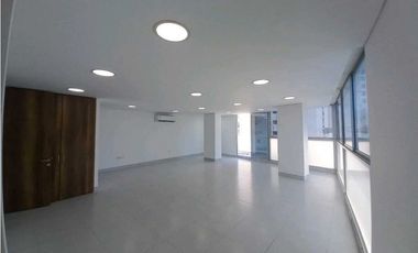 En Venta/Arriendo amplia oficina en sector Bellavista Santa Marta