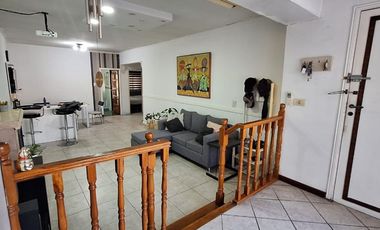 VENTA DE CASA MONTE CHINGOLO 5 AMBIENTES