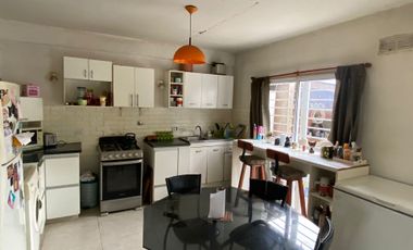 Venta de Casa Duplex con patio