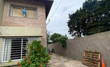 Venta de Casa Duplex con patio