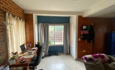 Venta de Casa Duplex con patio