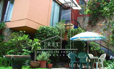 Casa Grande en Privada - Increíble Vista y Hermoso Jardín