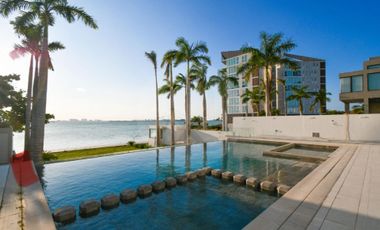 Casa en condominio en venta en Zona Hotelera