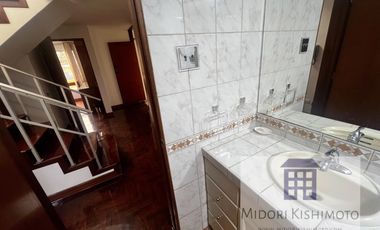 Depa 2do piso de residencia en Corpac