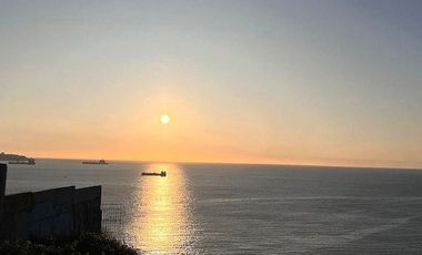 VENDE DEPARTAMENTO CON VISTA PRIVILEGIADA EN EL CERRO BARÓN