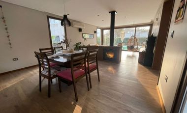 VENTA CASA 5 AMB CON PILETA RANELAGH