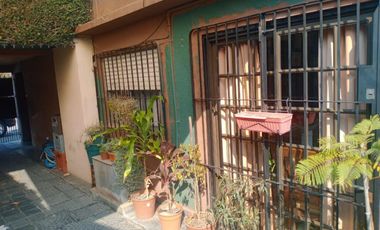 VENTA HERMOSA CASA Impecable estado con CUATRO DORMITORIOS
