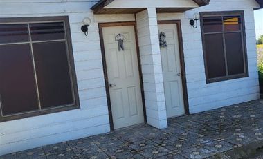 Casa en Venta en CASA DE CAMPO A 3,7 km CAMINO DUAO, SOLO PAGO AL CONTADO!