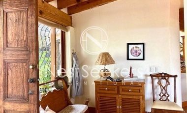 Preciosa casa, con super vista al lago, tu hogar ideal.