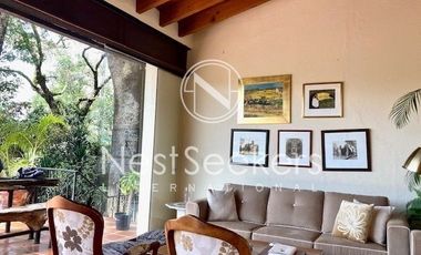 Preciosa casa, con super vista al lago, tu hogar ideal.