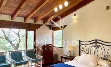 Preciosa casa, con super vista al lago, tu hogar ideal.