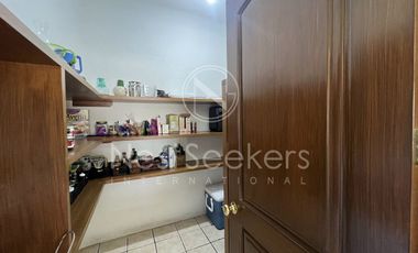 CASA EN RENTA, CERCA DEL CENTRO DE AVÁNDARO.