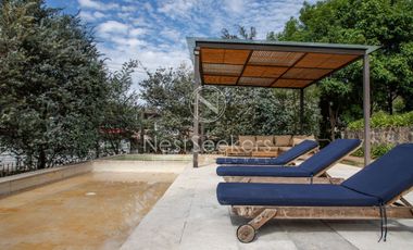 CASA NUEVA  EN EL CENTRO DE VALLE, CON AGRADABLE VISTA AL PUEBLO